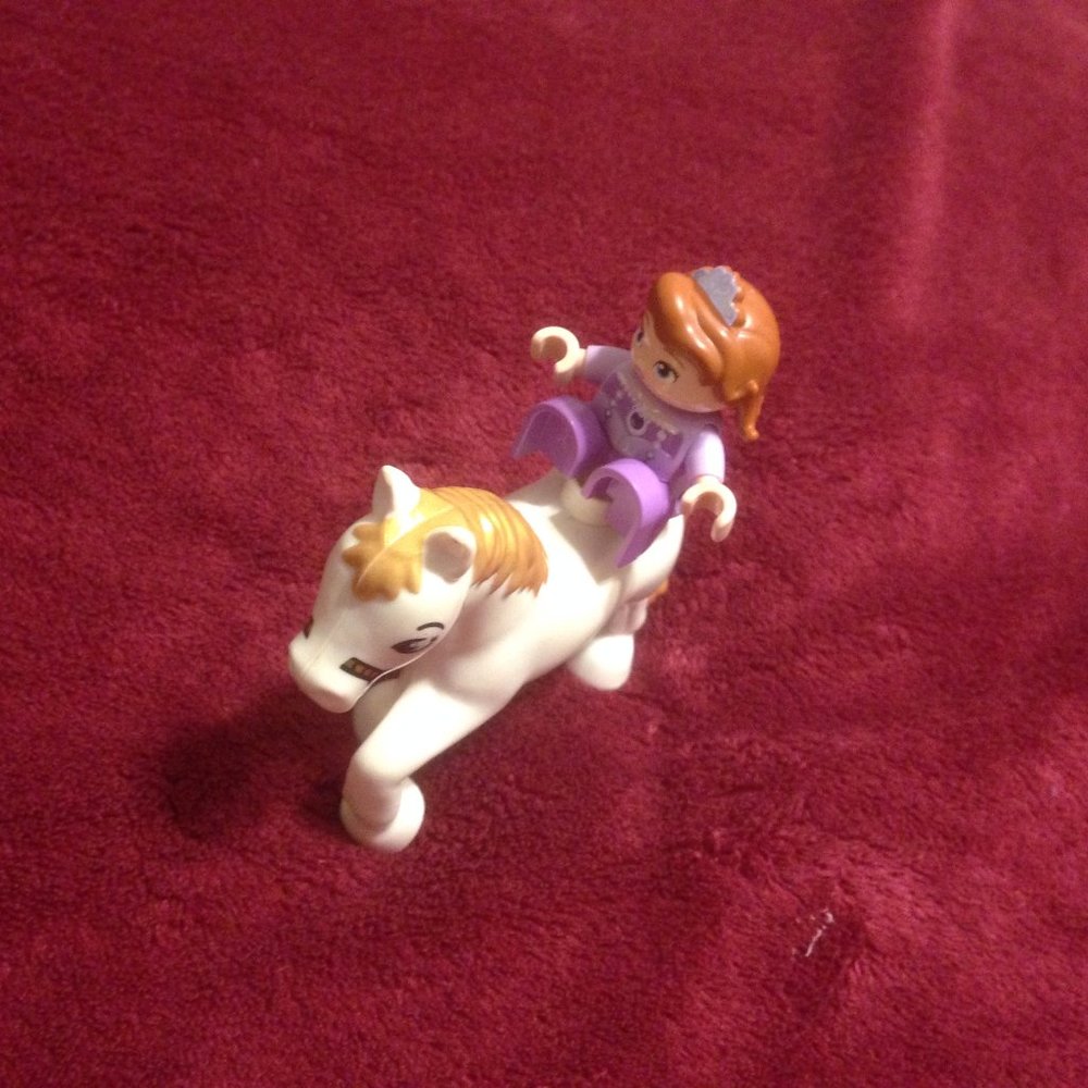 Duplo Legos Sophie the First and her horse